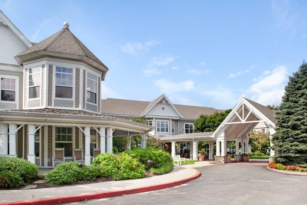 10 Best Assisted Living Facilities in Suffolk County, NY - Cost ...