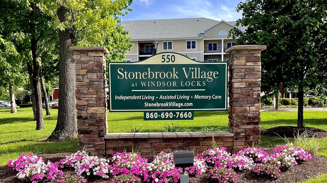 Stonebrook Village at Windsor Locks